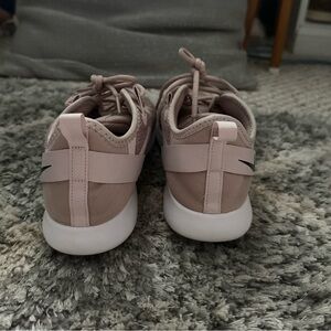 Nike Women's Sneakers in Pink and White